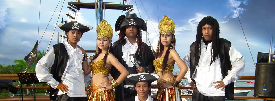 Bali Pirate Dinner Cruise - Image 4