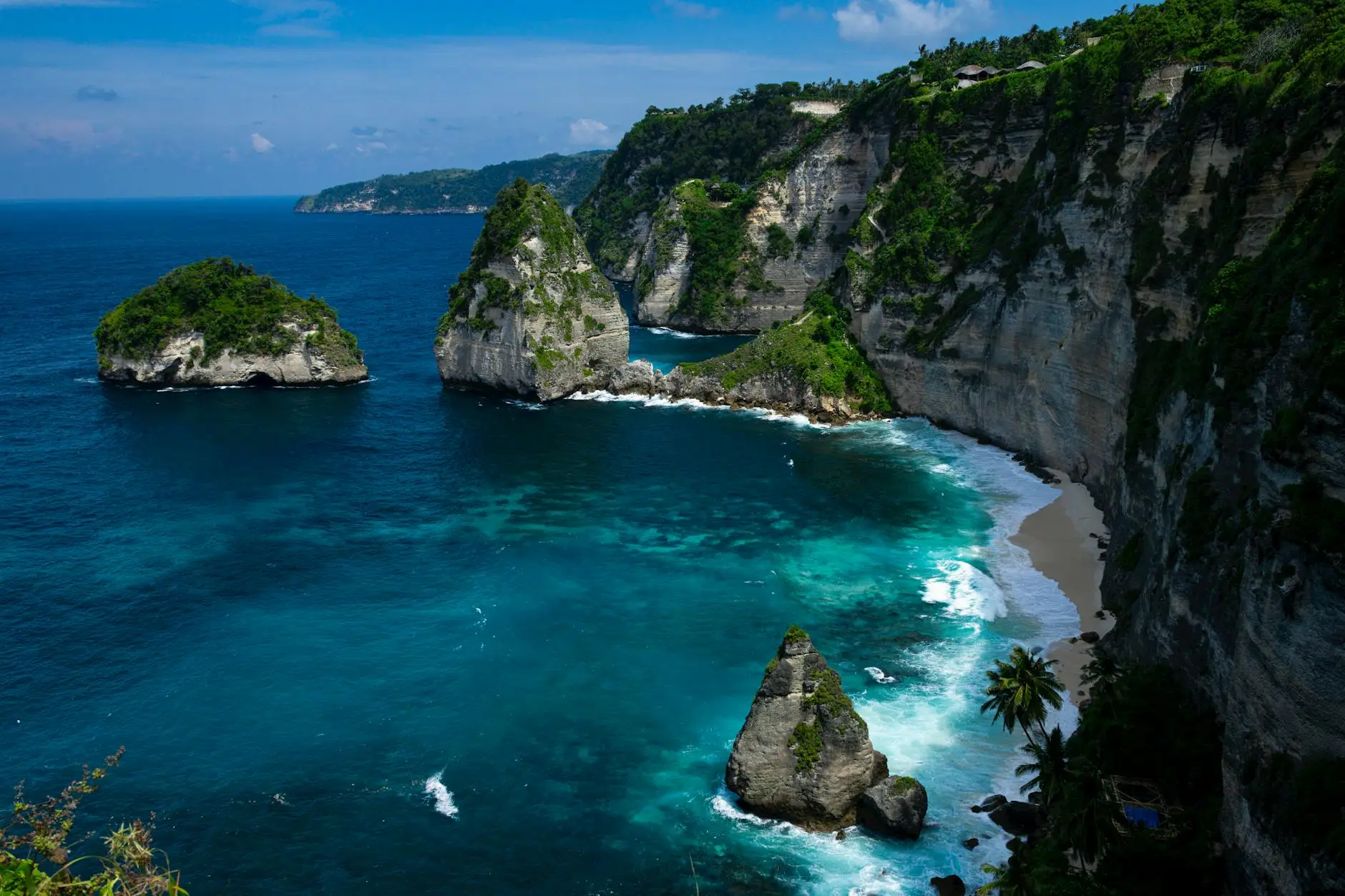 Nusa Penida private tour driver services for personalized island exploration