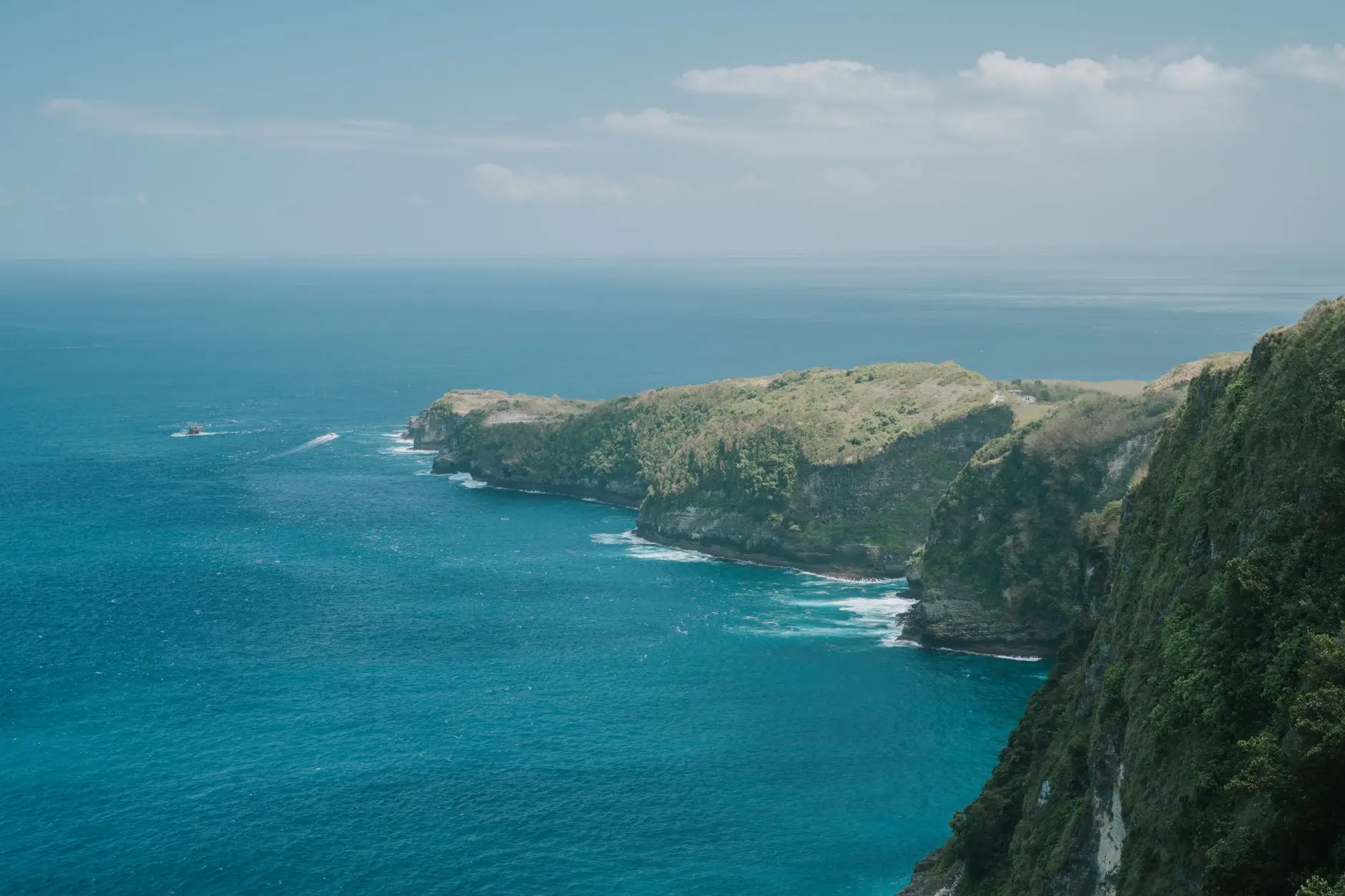 Best Nusa Penida Day Tour Package Comparison: Price Points and Time Commitments